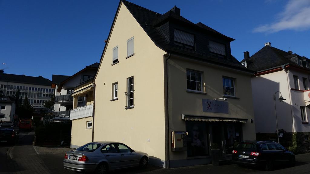 Apartment Moseltraum-fewo Mit Klimaanlage-burgblick Und Balkon