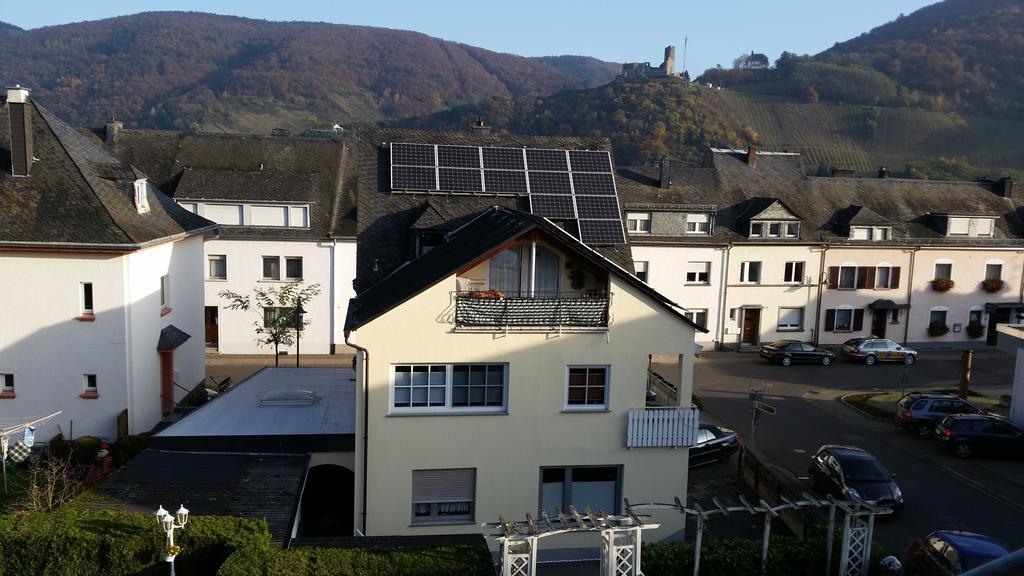 Moseltraum-fewo Mit Klimaanlage-burgblick Und Balkon Apartment Bernkastel-Kues